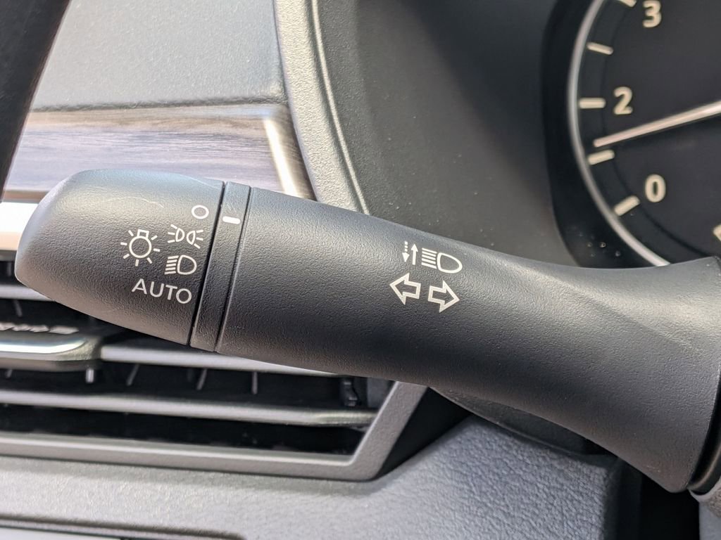New 2026 Nissan Altima 2.5 SV FWD image 18