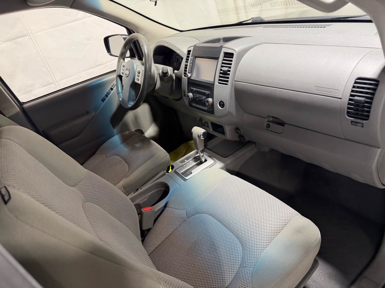 Used 2019 Nissan Frontier SV AWD/4WD image 12