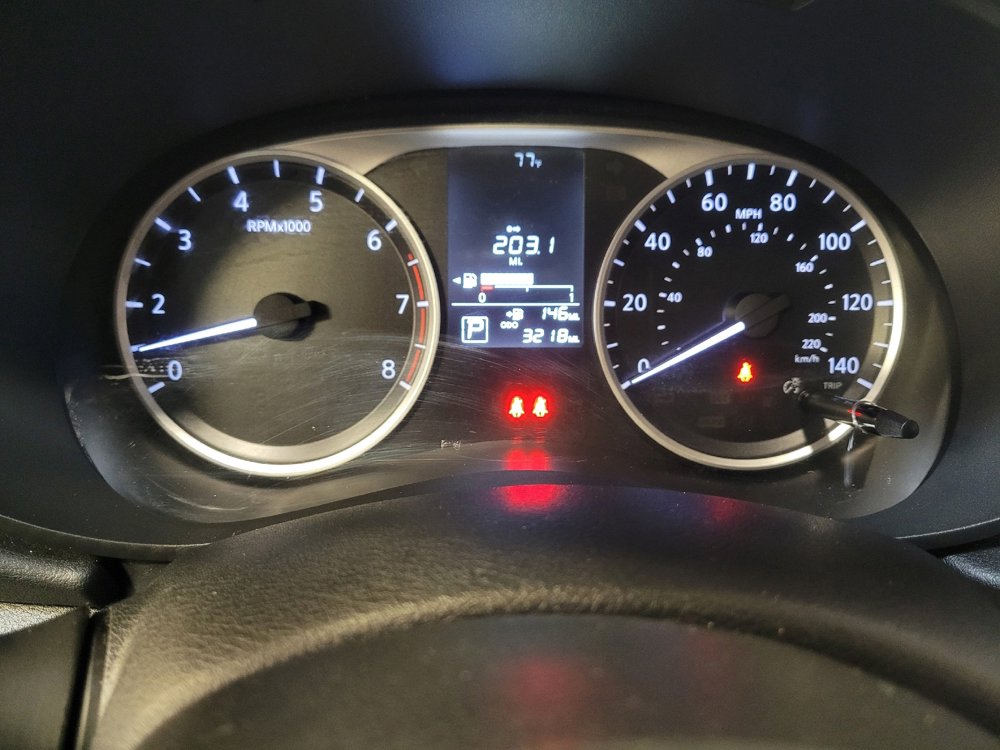 Used 2025 Nissan Versa S w/ Trunk Package image 23