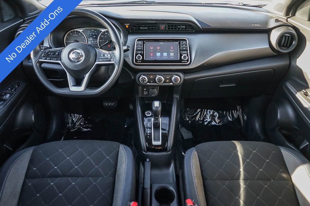 Used 2018 Nissan Kicks S image 13