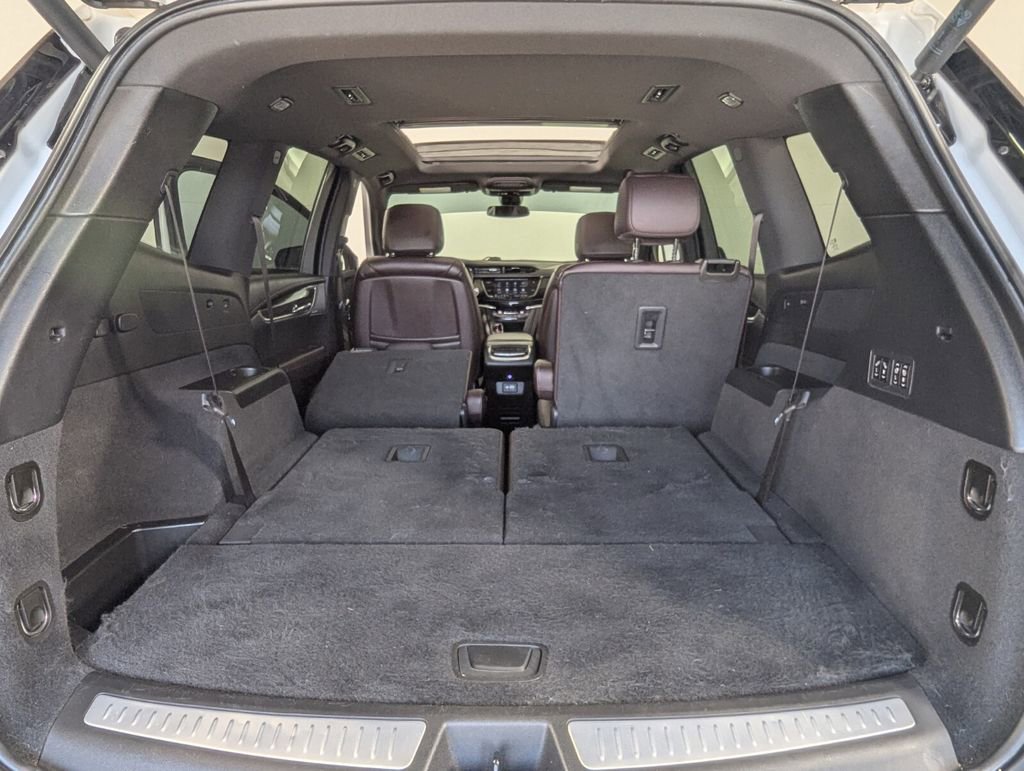 Used 2021 Cadillac XT6 Premium Luxury w/ LPO, Floor Liner Package image 25