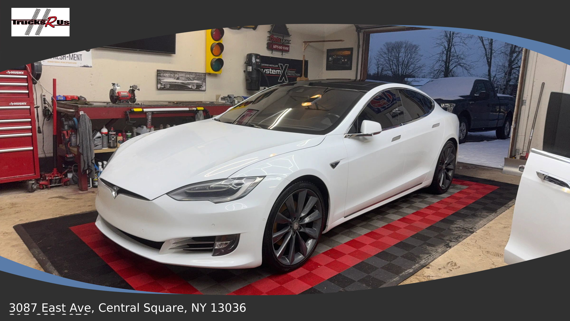 Used 2016 Tesla Model S 90D image 1
