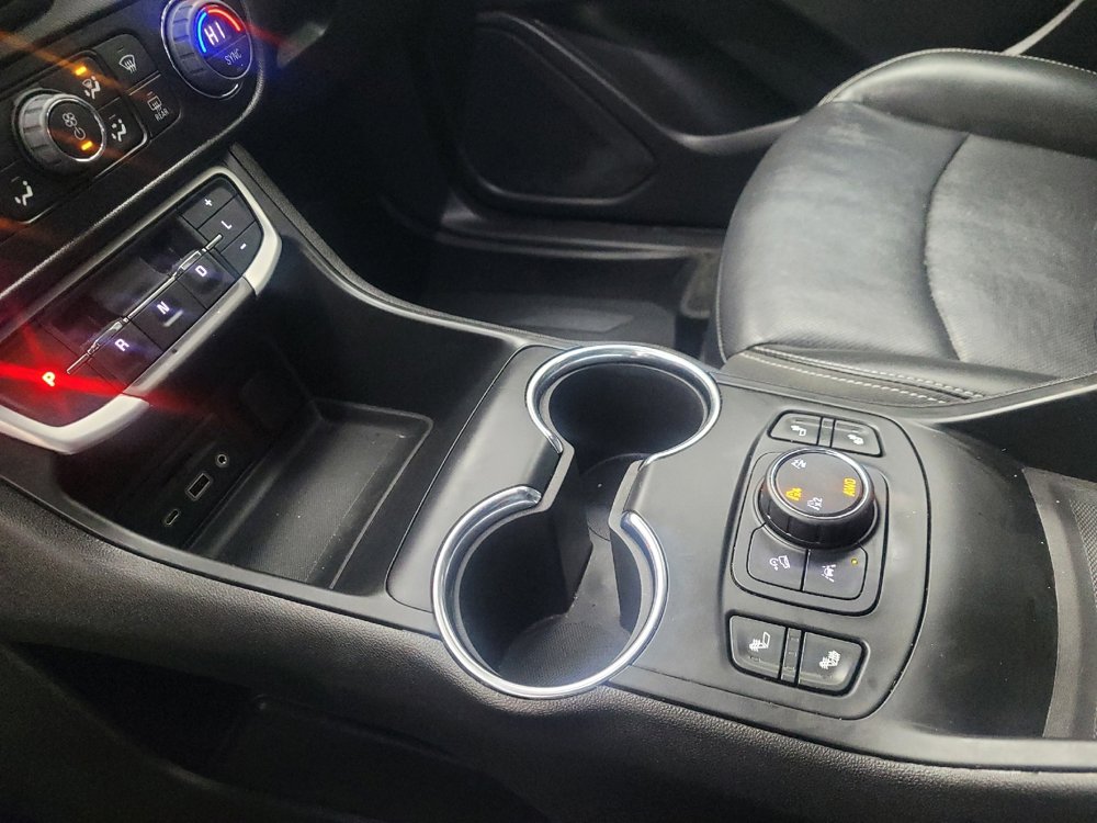 Used 2022 GMC Terrain SLT w/ Elevation Edition image 26