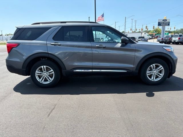 Used 2024 Ford Explorer XLT w/ Equipment Group 202A AWD/4WD image 8