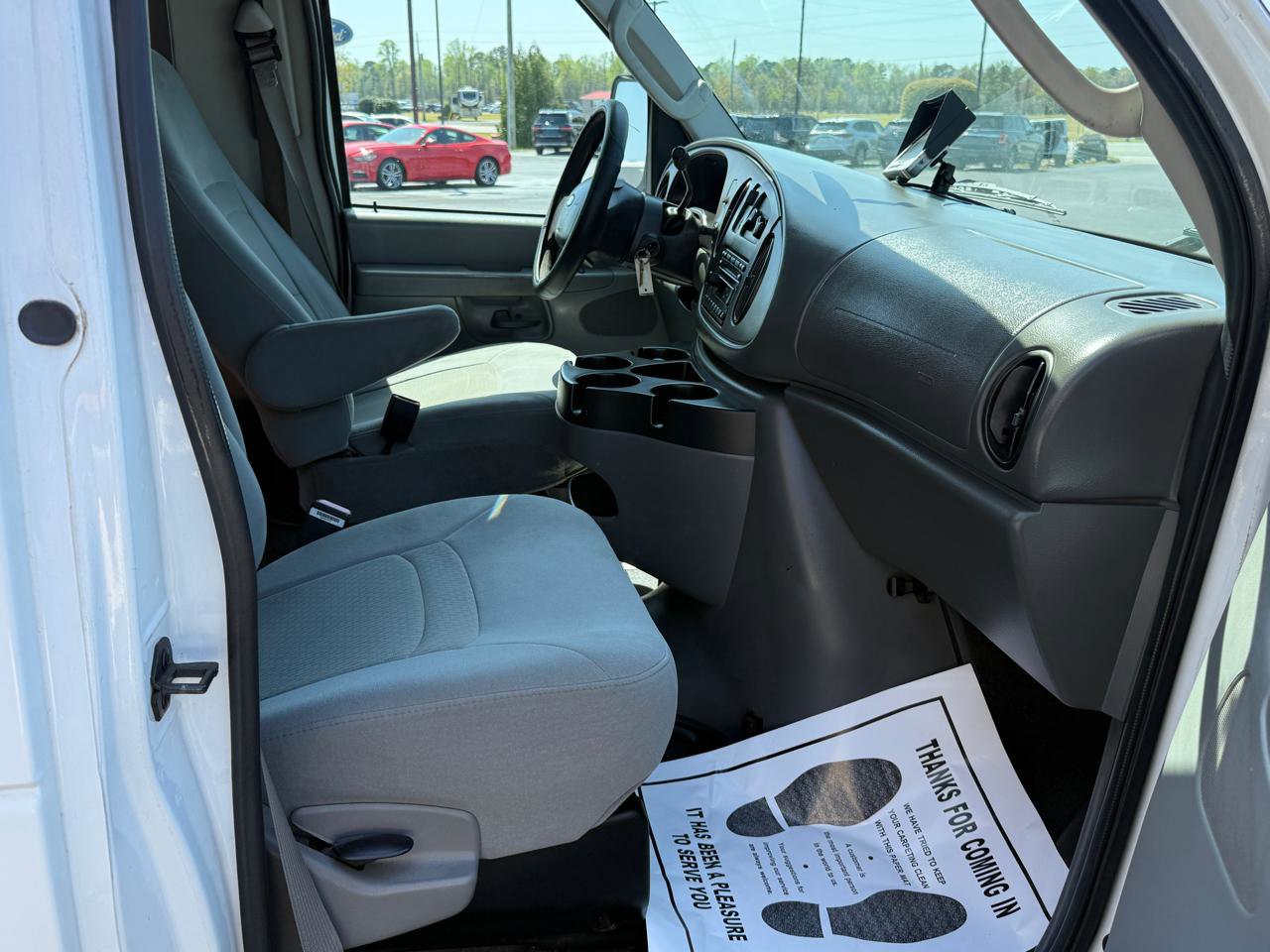 Used 2007 Ford E-350 and Econoline 350 Super Duty image 7