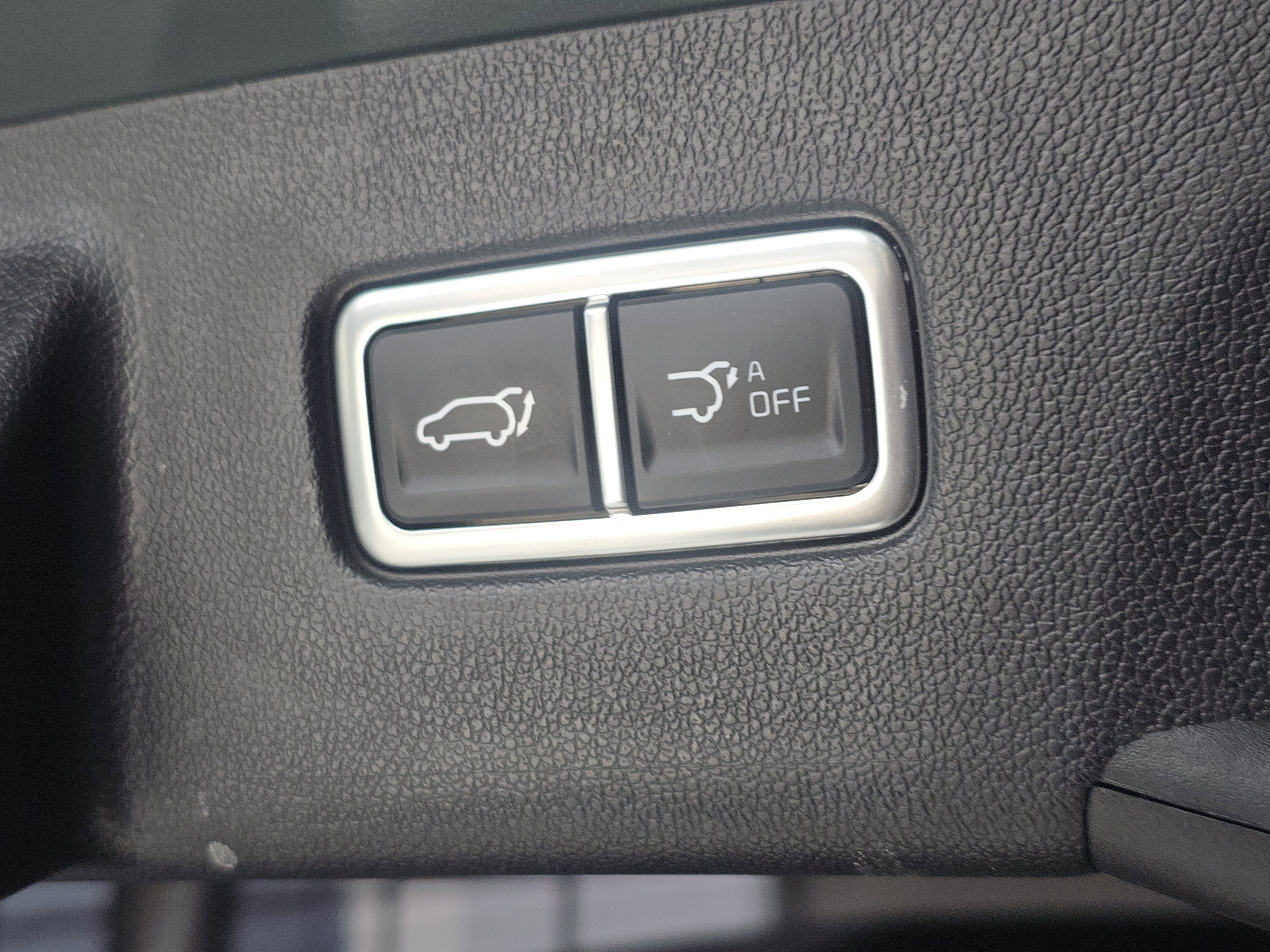 Used 2025 Kia Sorento EX image 16