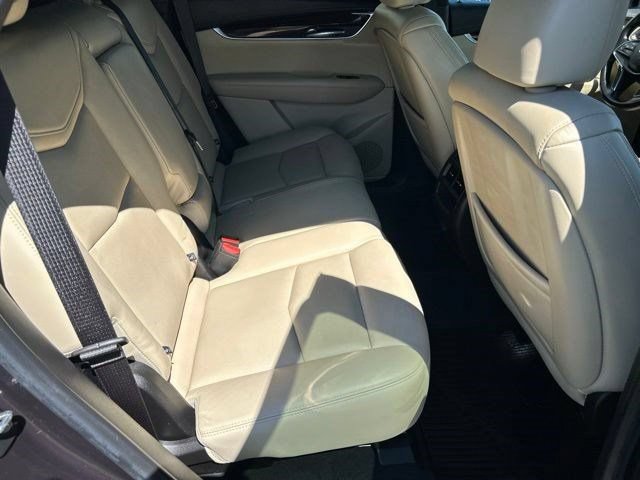 Used 2018 Cadillac XT5 Luxury w/ Driver Awareness Package AWD/4WD image 50