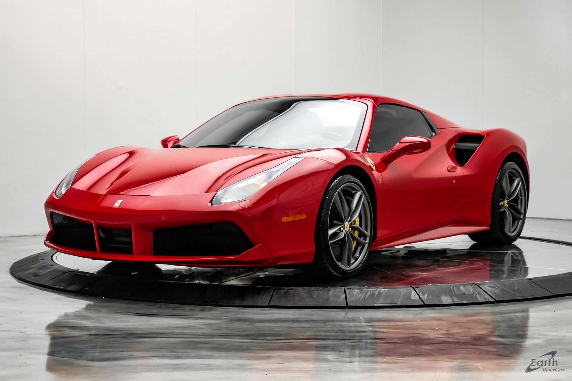Used 2018 Ferrari 488 Spider RWD image 6