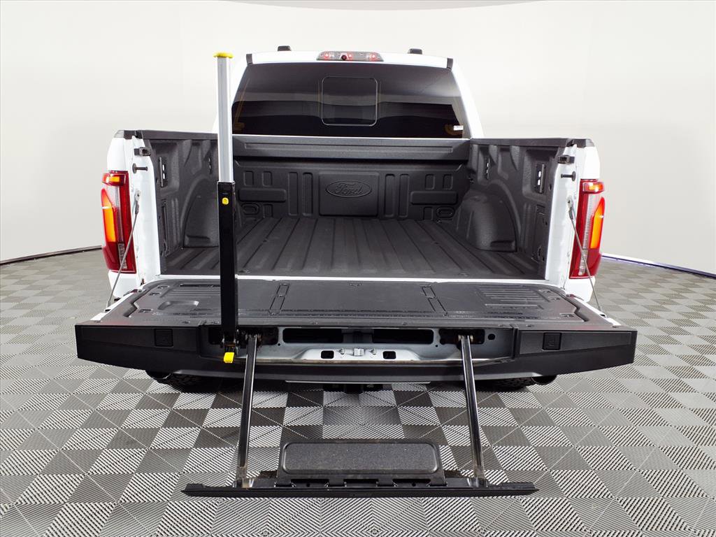 Used 2025 Ford F150 Raptor image 8