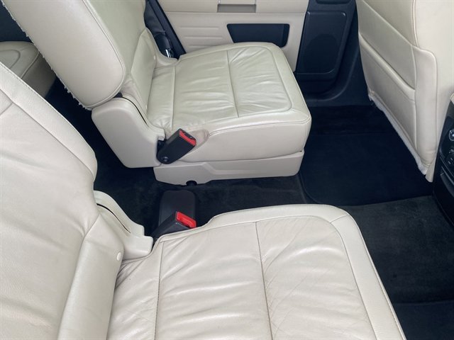 Used 2017 Ford Flex SEL w/ Equipment Group 202A AWD/4WD image 9