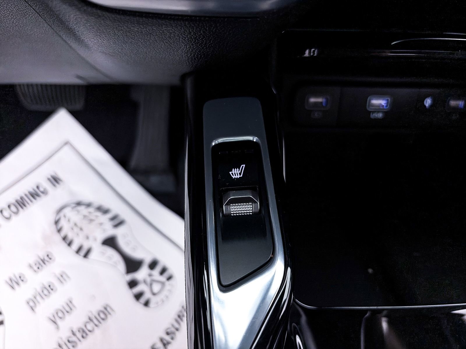 Used 2023 Kia Sorento SX image 27