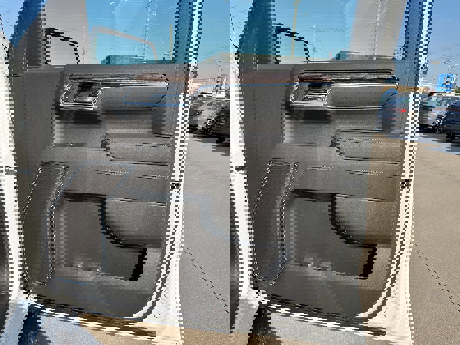 New 2026 GMC Sierra 1500 SLE w/ X31 Off-Road Package image 20