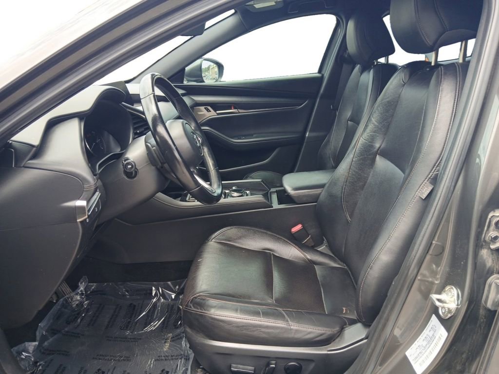 Used 2019 MAZDA MAZDA3 AWD Hatchback w/ Premium Pkg image 9