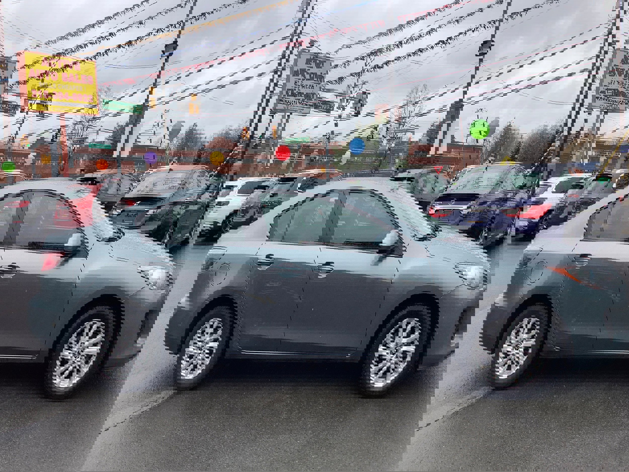 Used 2013 MAZDA MAZDA3 i Touring image 9