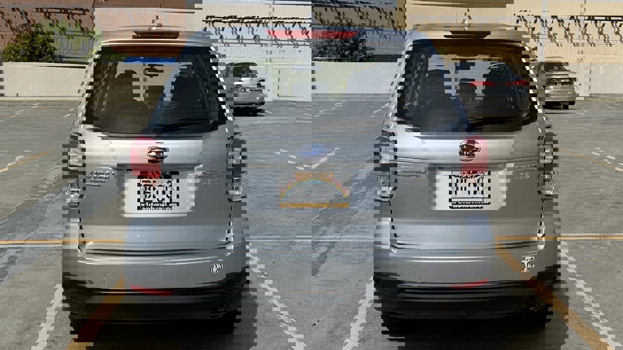 Used 2017 Subaru Forester 2.5i image 5