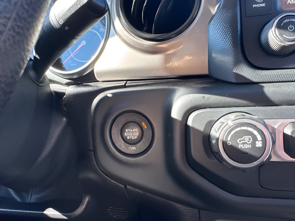 Used 2018 Jeep Wrangler Unlimited Sport AWD/4WD image 16