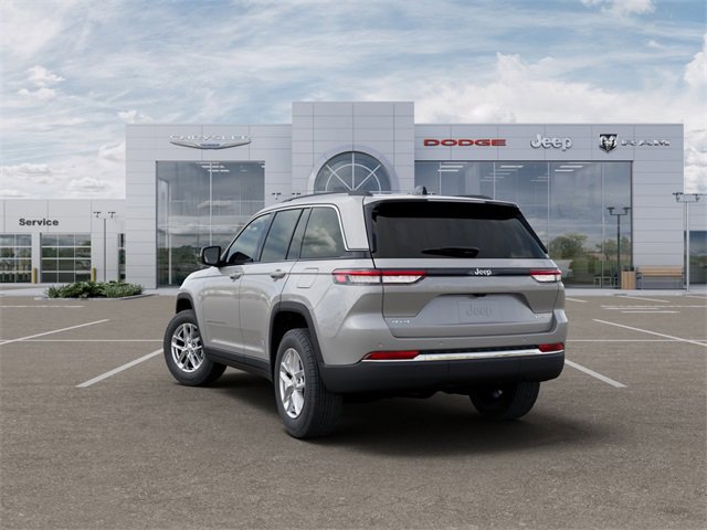 New 2025 Jeep Grand Cherokee Laredo X w/ Luxury Tech Group I image 3