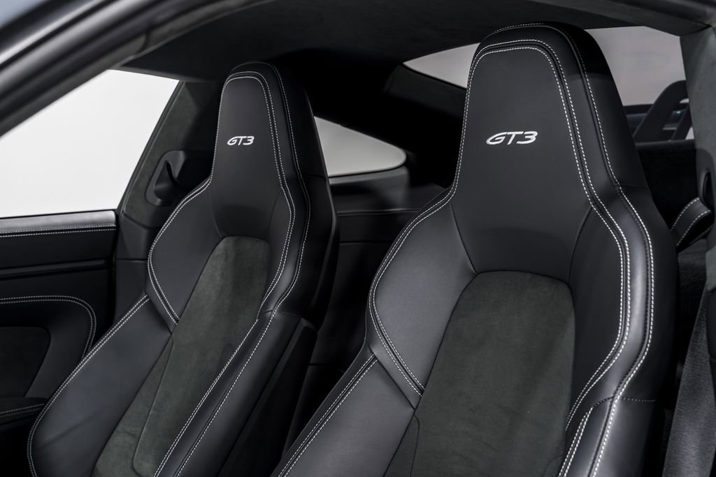 Used 2024 Porsche 911 GT3 RWD image 18