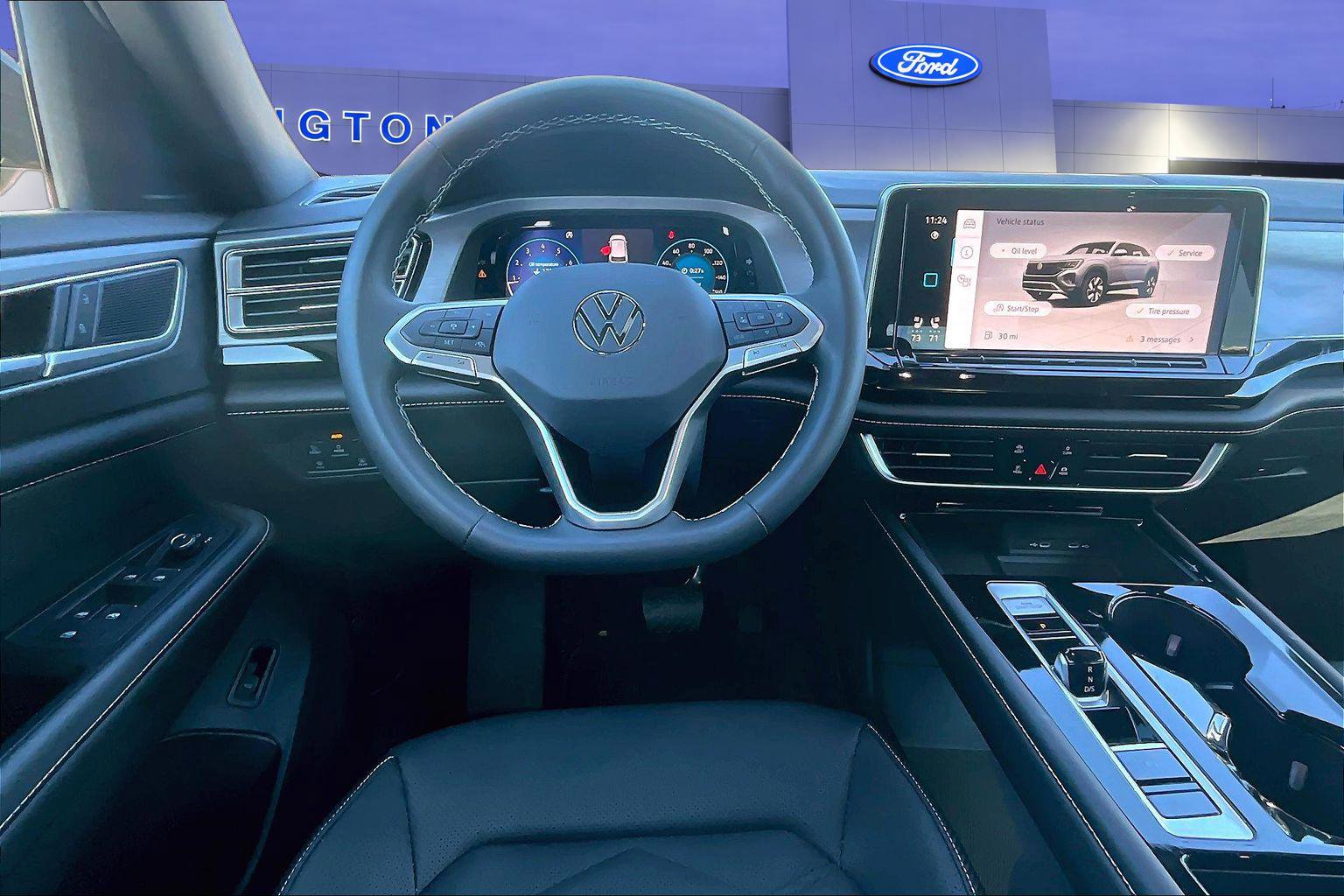 Used 2024 Volkswagen Atlas Cross Sport SE w/ Panoramic Sunroof Package image 8