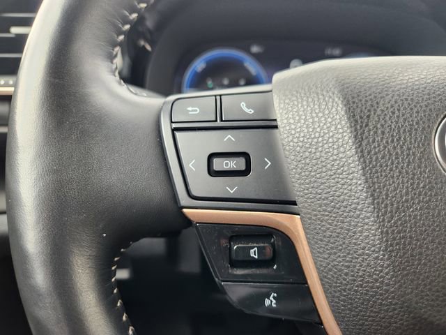 Used 2024 Toyota Crown Platinum image 27