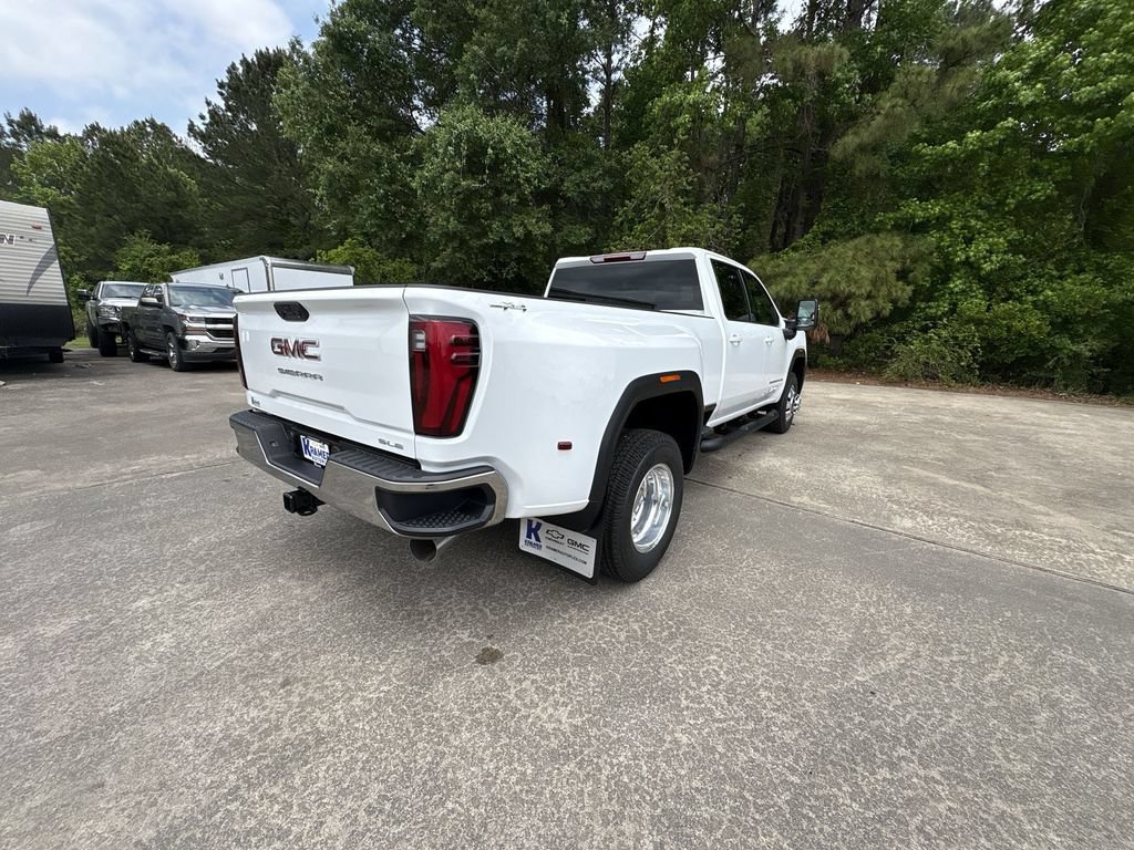 New 2026 GMC Sierra 3500 SLE w/ SLE Value Package AWD/4WD image 8
