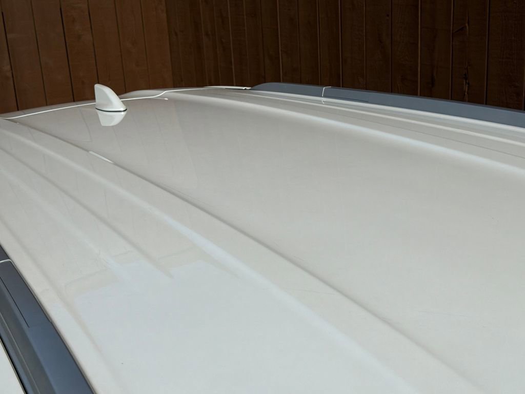 Used 2025 Nissan Rogue SL image 18