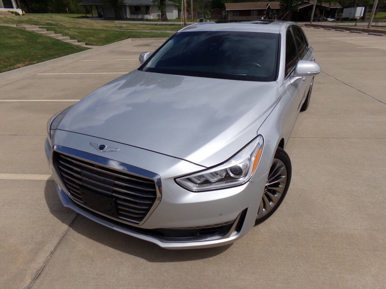 Used 2017 Genesis G90 5.0 Ultimate image 11