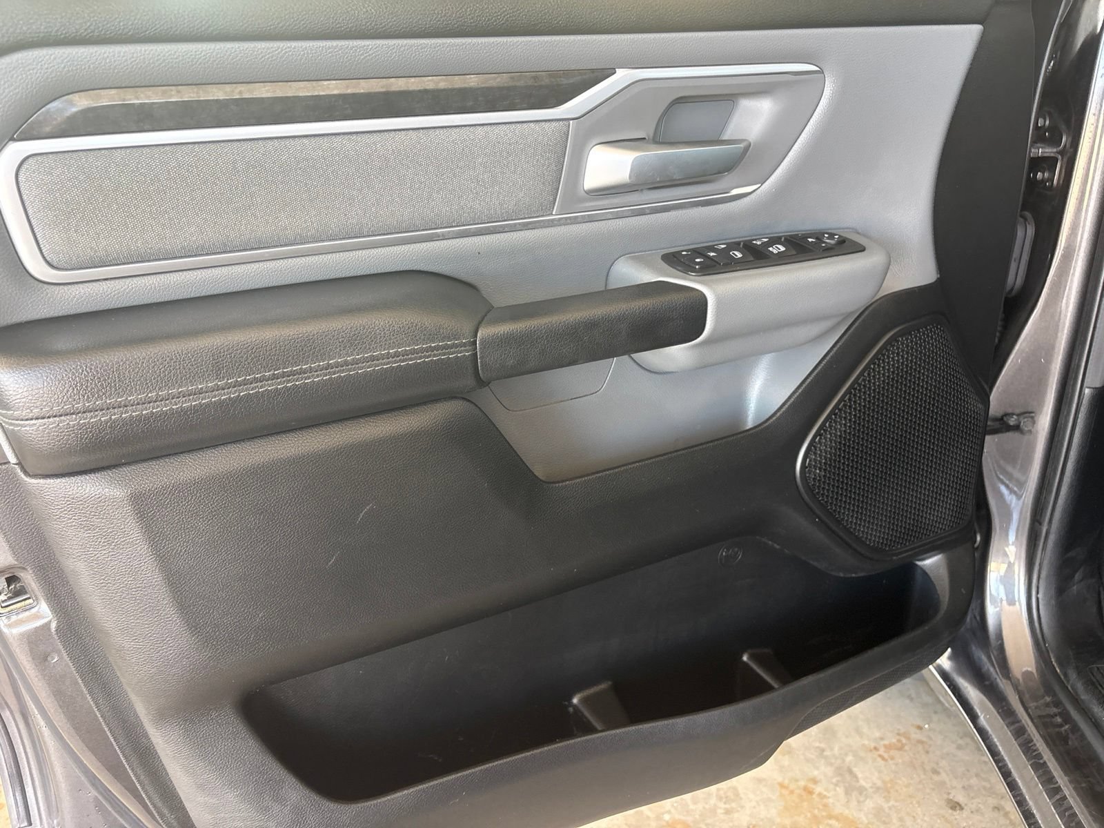 Used 2020 RAM 1500 Big Horn AWD/4WD image 9