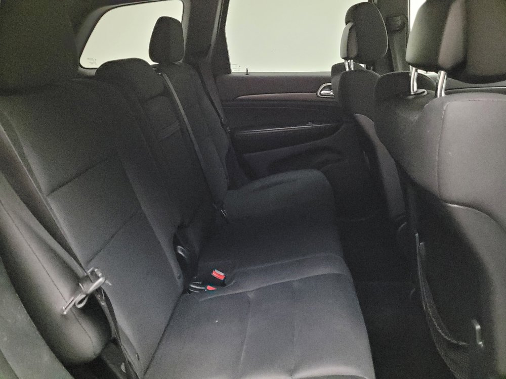 Used 2016 Jeep Grand Cherokee Laredo RWD image 19