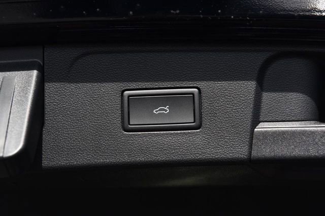 New 2026 Volkswagen Atlas SEL Premium R-Line image 27