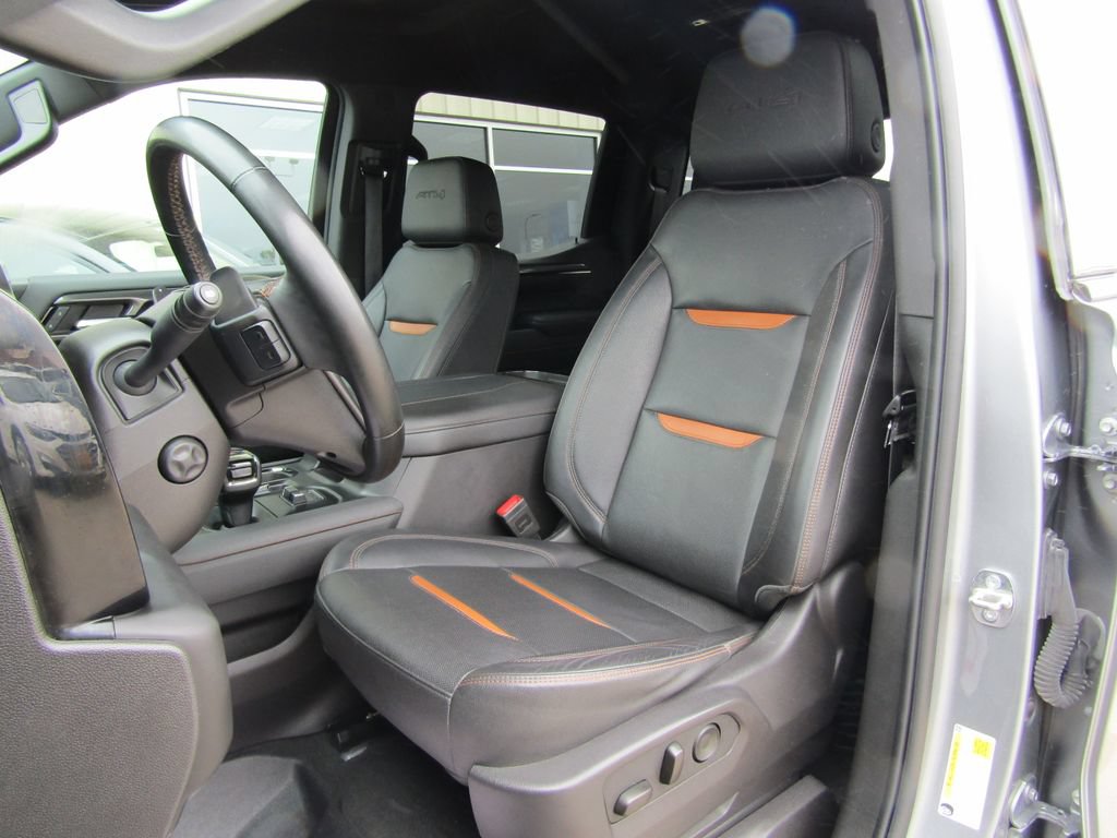 Used 2024 GMC Sierra 1500 AT4 w/ Technology Package AWD/4WD image 28