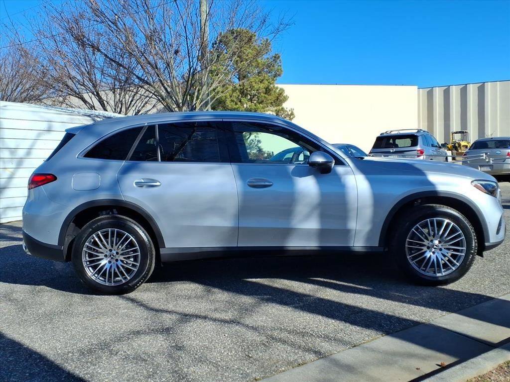 New 2026 Mercedes-Benz GLC 300 image 6