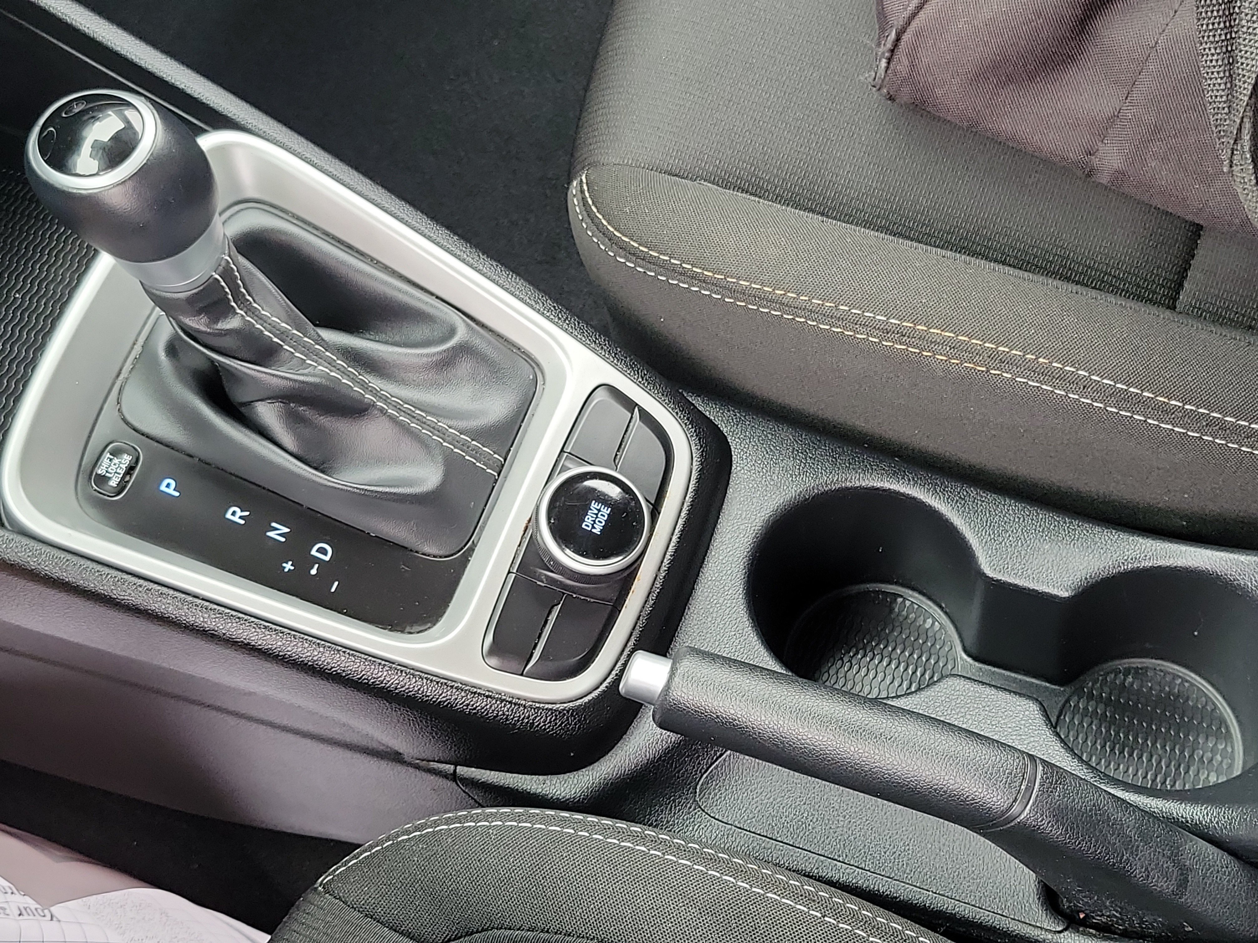 Certified 2024 Hyundai Venue SEL FWD image 15