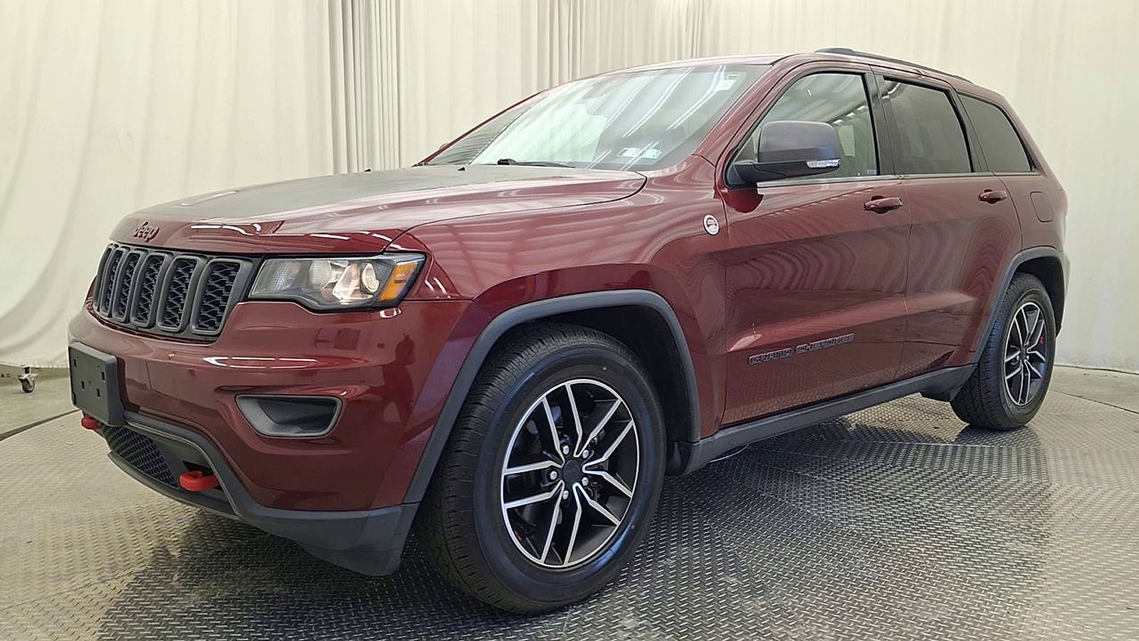 Used 2019 Jeep Grand Cherokee Trailhawk AWD/4WD image 7