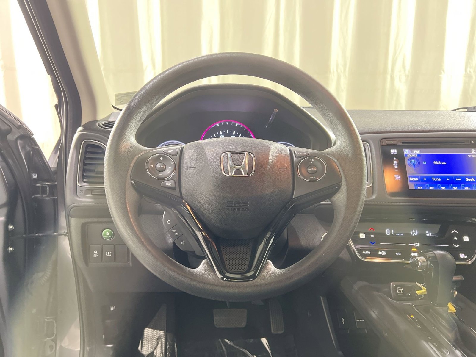 Used 2018 Honda HR-V EX image 21