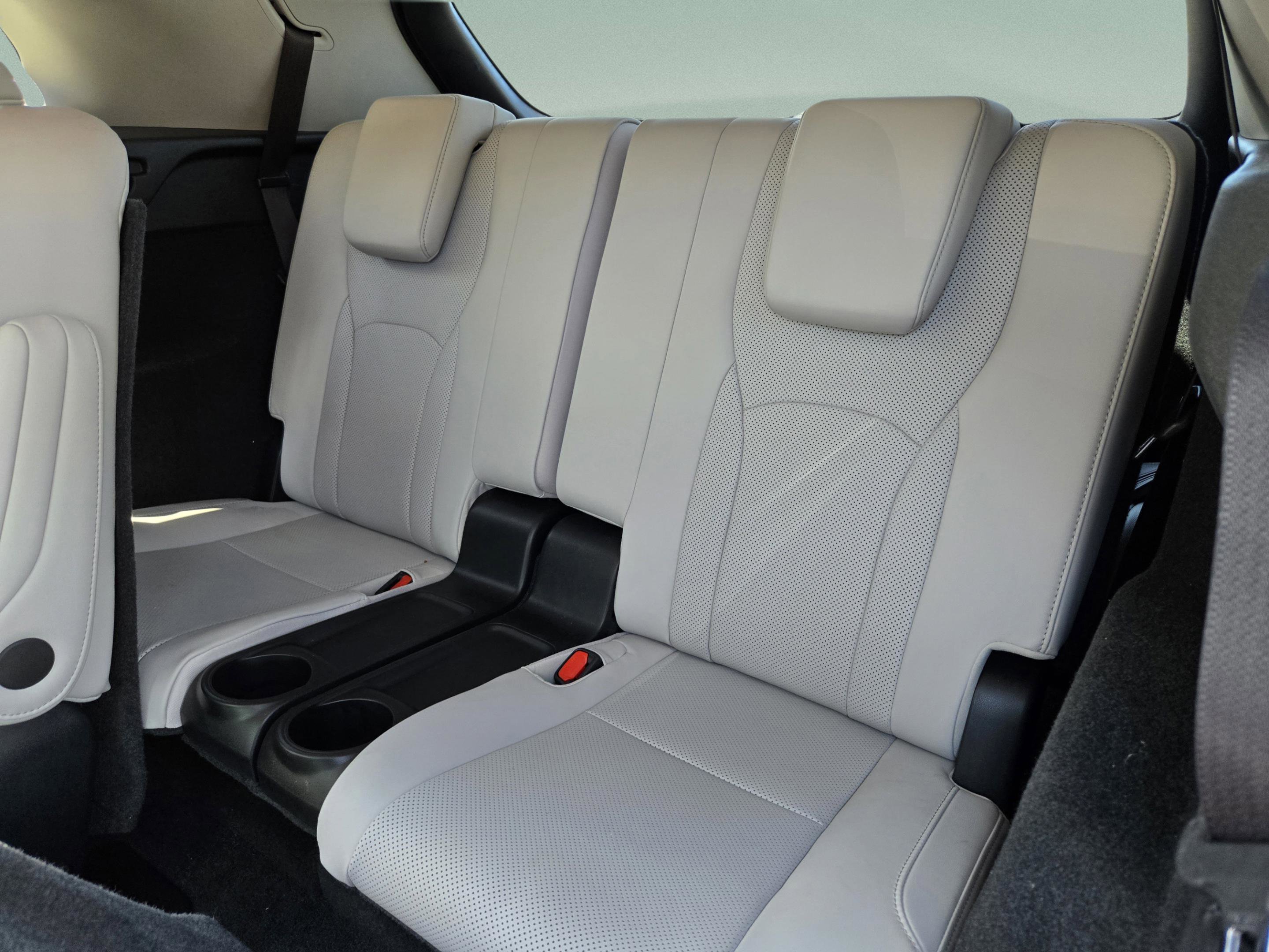 Certified 2022 Lexus RX 350L FWD w/ Premium Package image 17