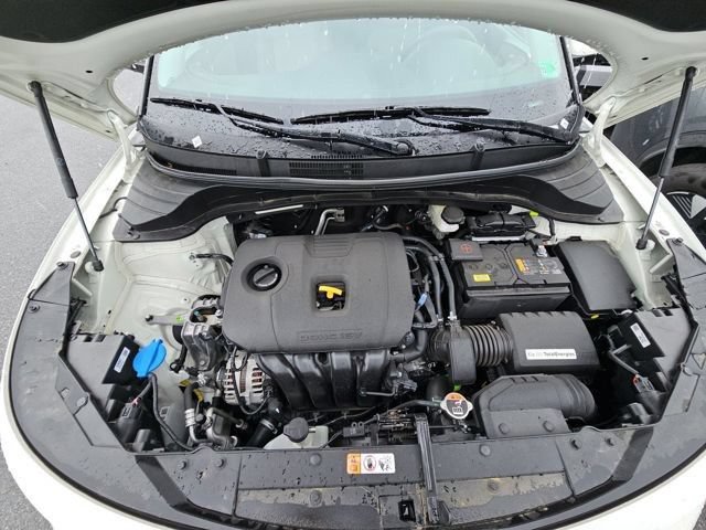 Certified 2025 Kia Soul LX w/ LX Technology Package FWD image 11