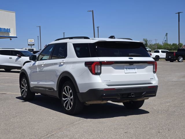 Used 2025 Ford Explorer ST-Line AWD/4WD image 5