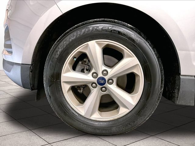 Used 2020 Ford Edge SE FWD image 8