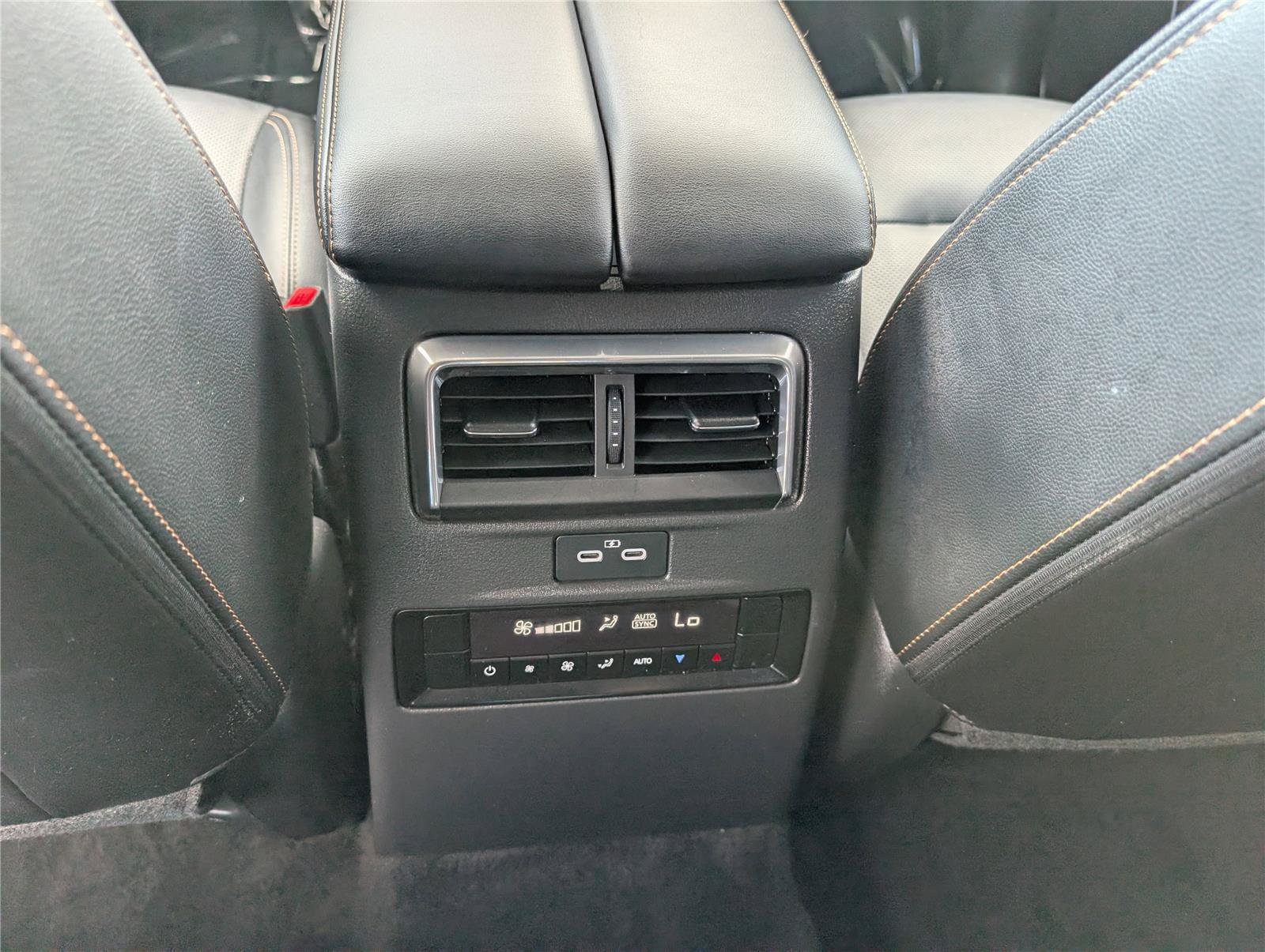 Used 2024 MAZDA CX-90 Plug-In Hybrid w/ Preferred AWD/4WD image 21