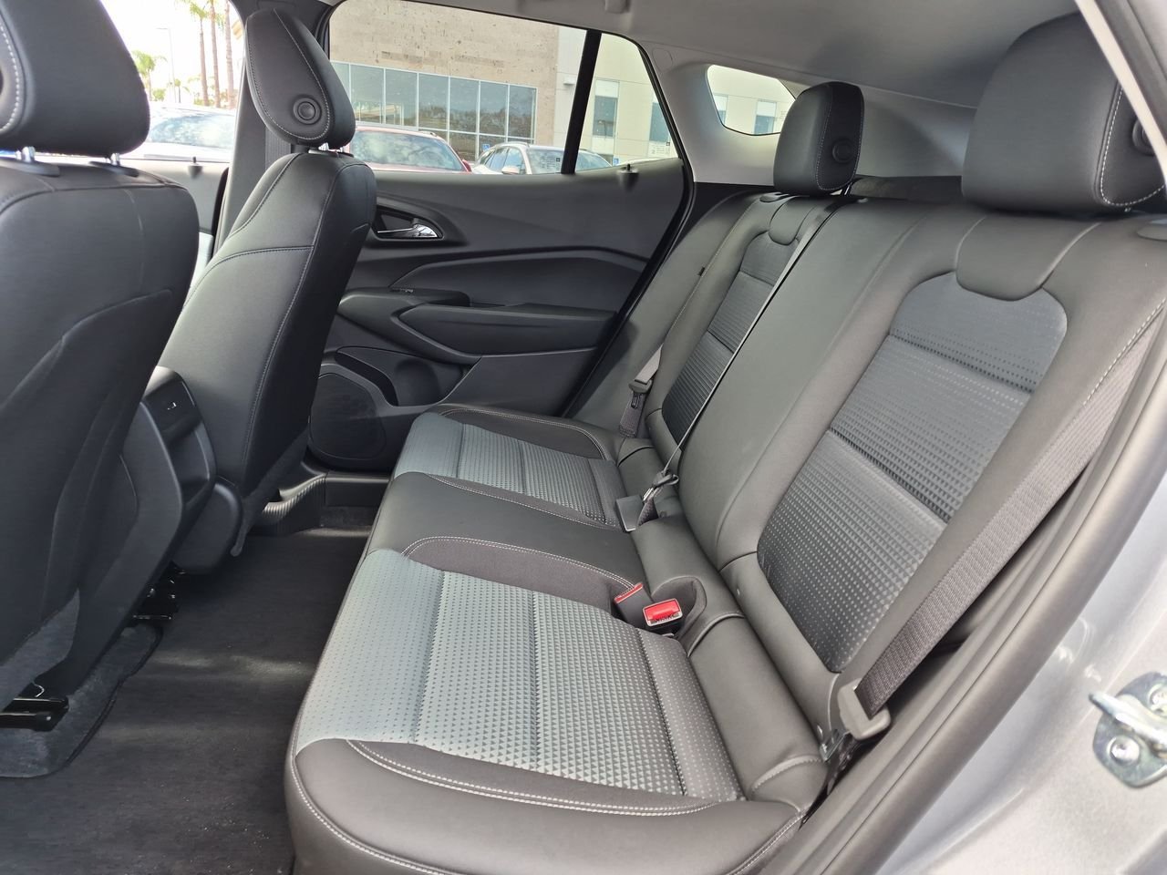 New 2026 Chevrolet Trax LT w/ Driver Confidence Package FWD image 25