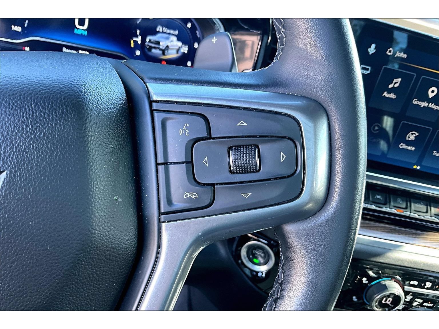 Used 2025 Chevrolet Silverado 1500 LT Trail Boss w/ Convenience Package II AWD/4WD image 11