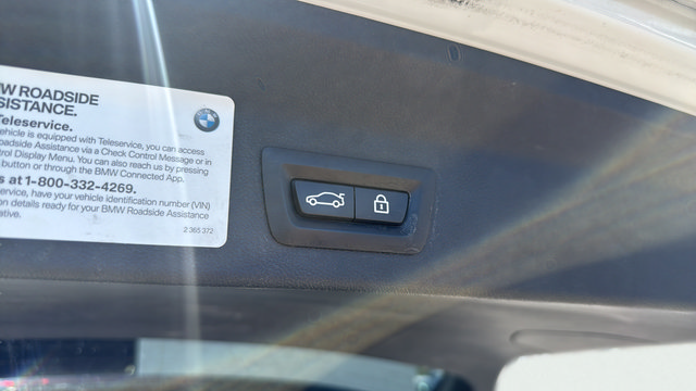 Used 2022 BMW X3 sDrive30i w/ Premium Package 2 (ZPA) RWD image 10