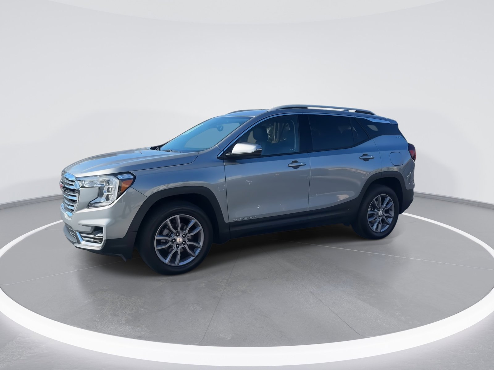 Certified 2024 GMC Terrain SLT image 5