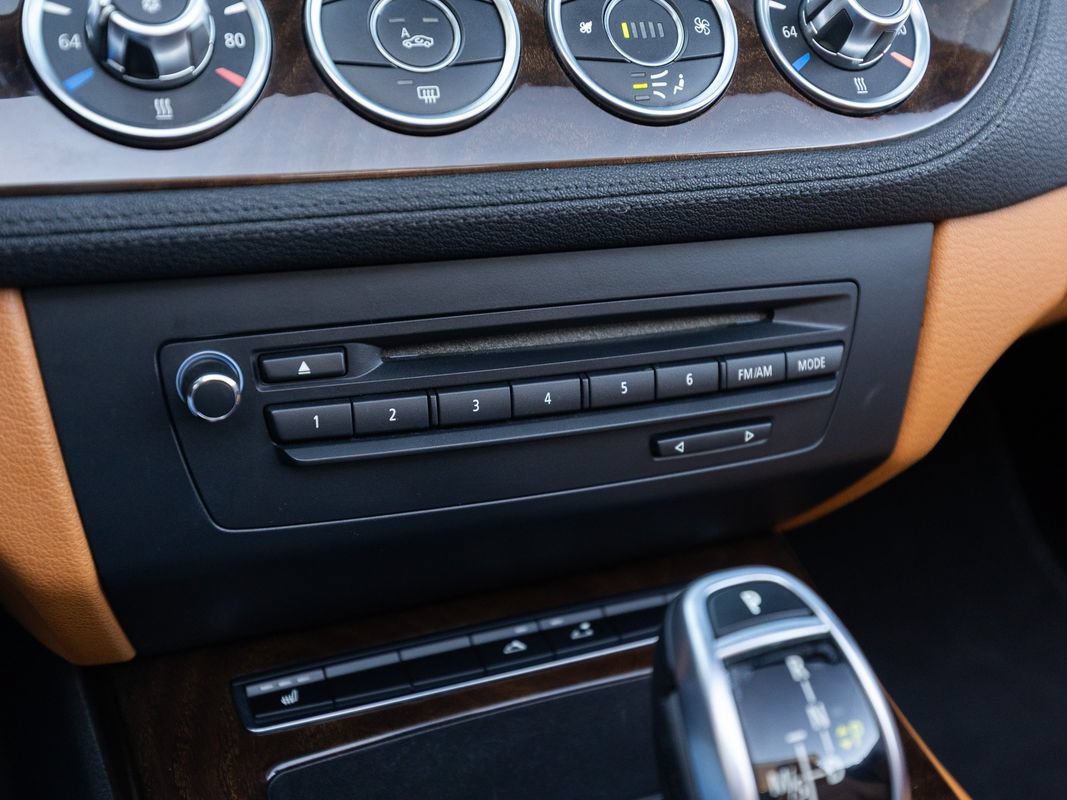 Used 2011 BMW Z4 sDrive35is RWD image 35
