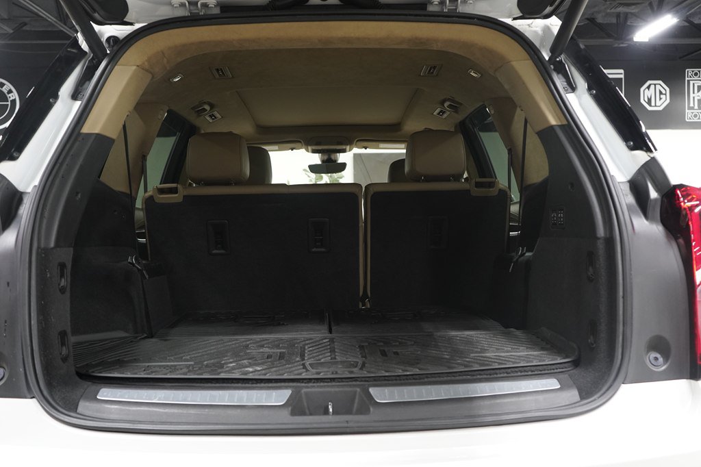Used 2020 Cadillac XT6 Premium Luxury w/ Platinum Package FWD image 25