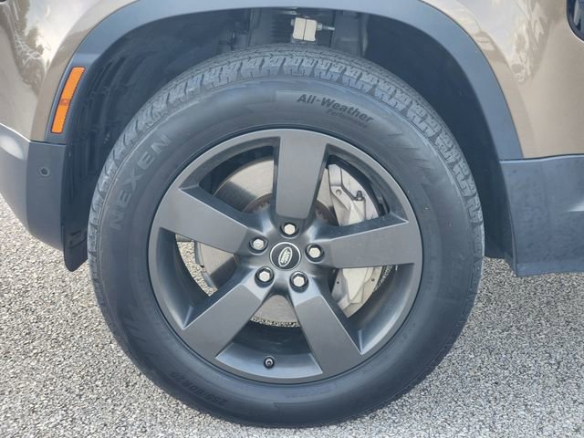 Used 2020 Land Rover Defender 110 SE image 7