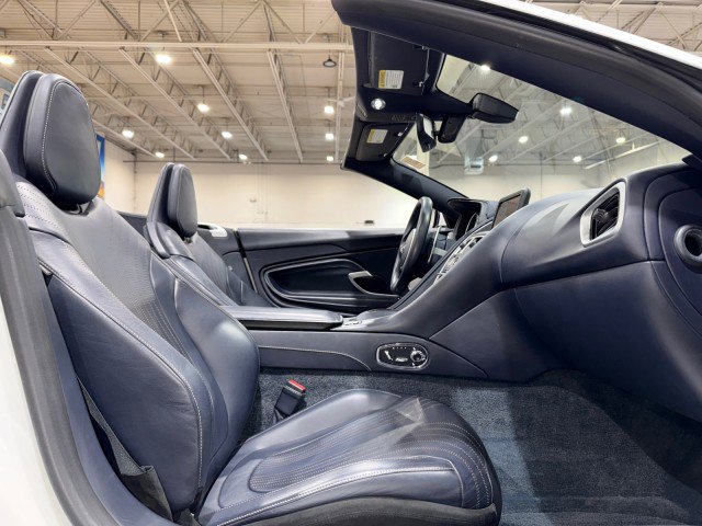 Used 2019 Aston Martin DB11 Volante image 68