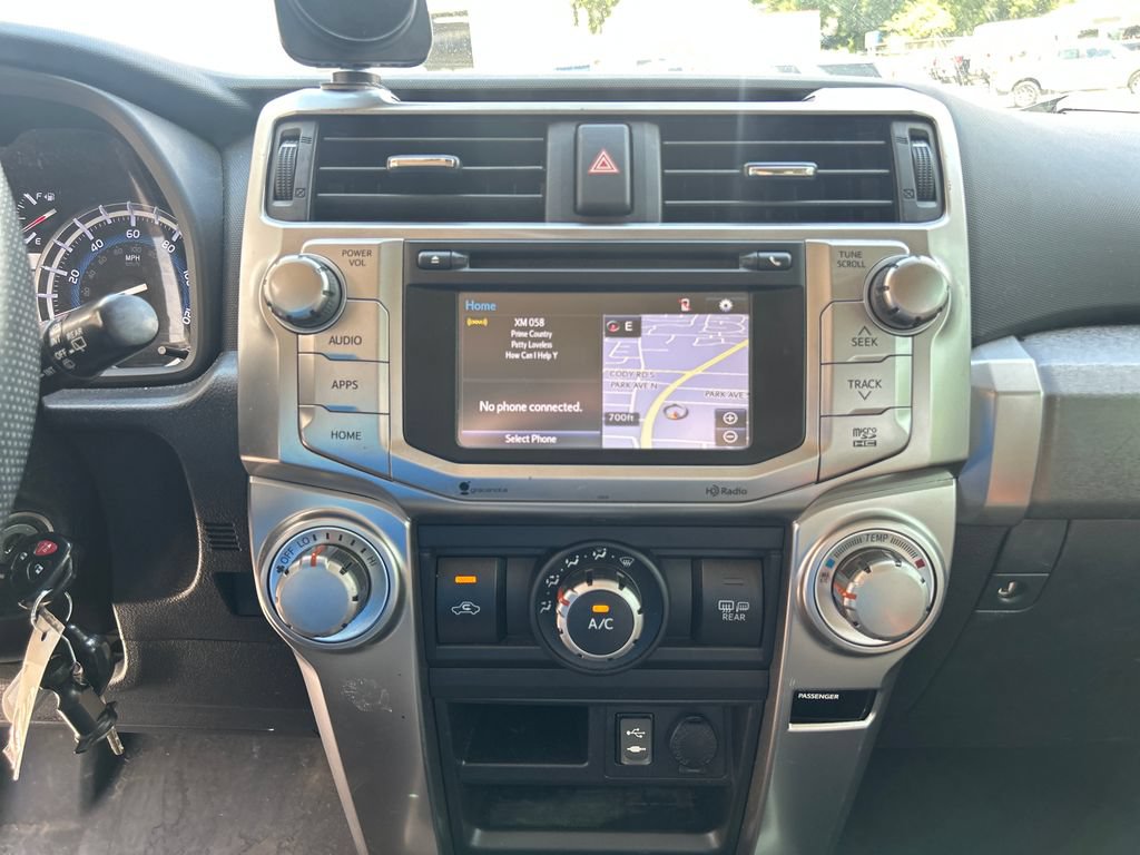 Used 2015 Toyota 4Runner SR5 Premium RWD image 17