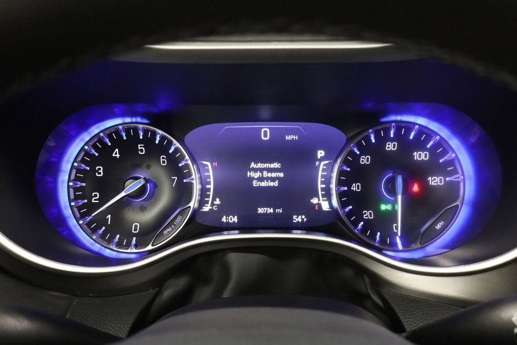 Used 2024 Chrysler Pacifica Touring-L image 20